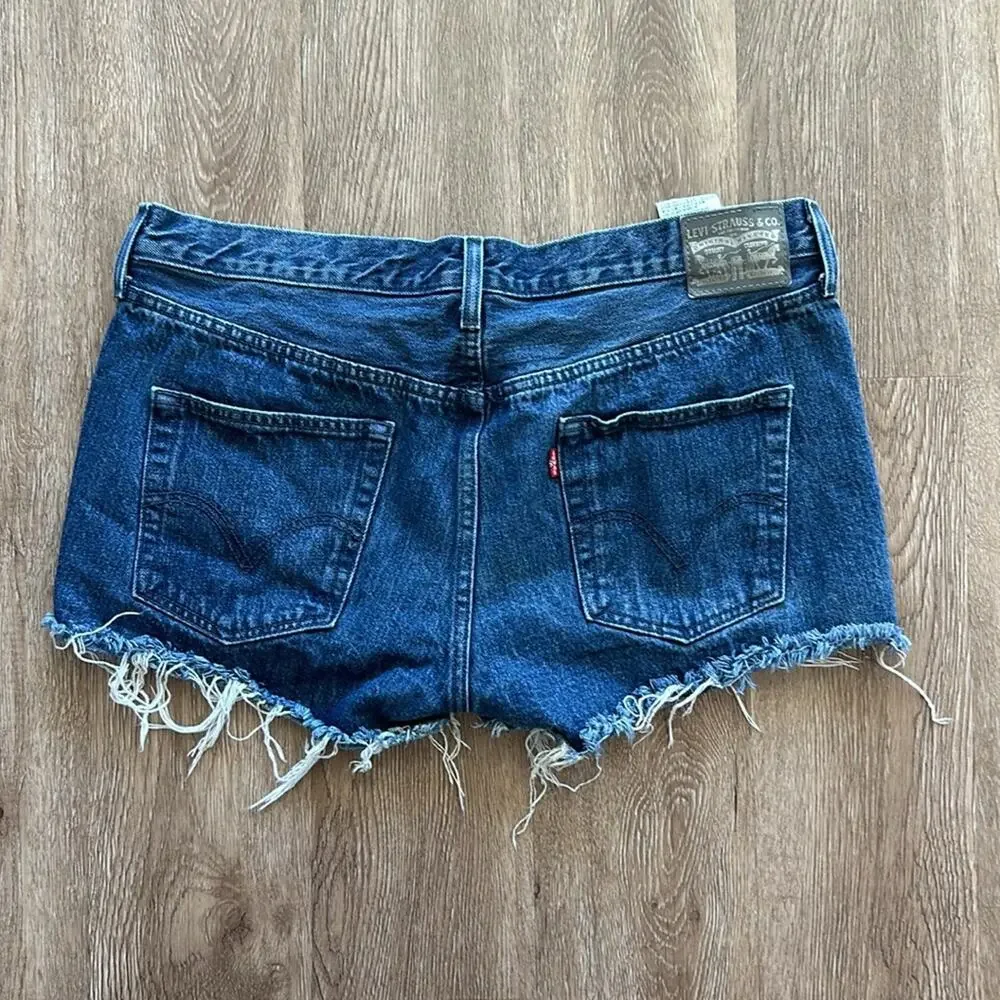 Levi's American Flag‎ Cut Off Denim Shorts Dark Wash Size 32 Cotton Raw Hem